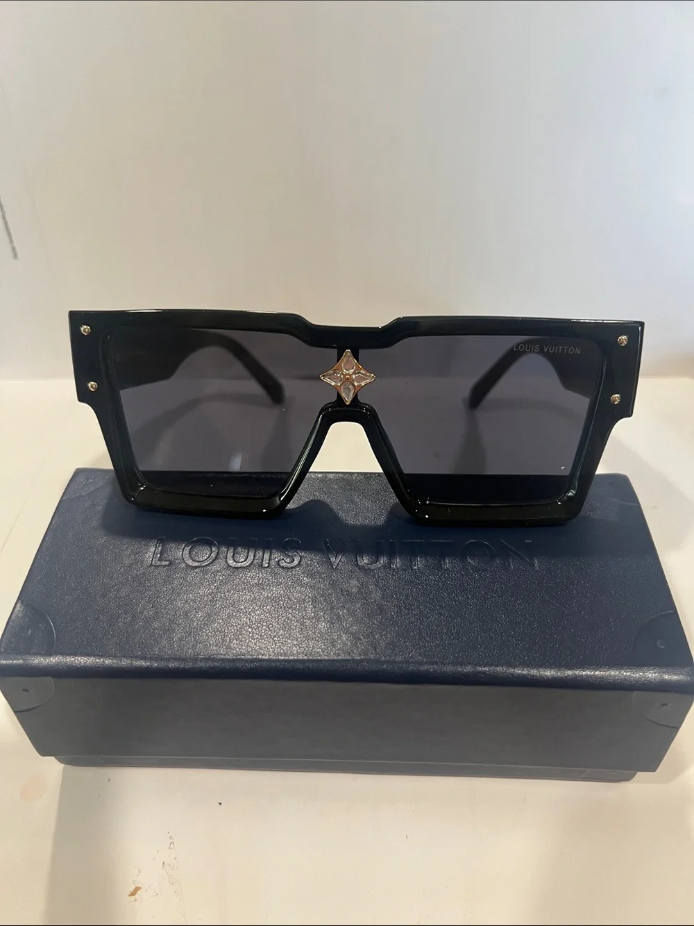 Louis Vuitton Model Z1578W Black Sunglasses with Gold LV Logo, NO LV BOX